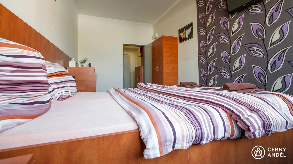 Hotel Cerny Andel Most Esterno foto